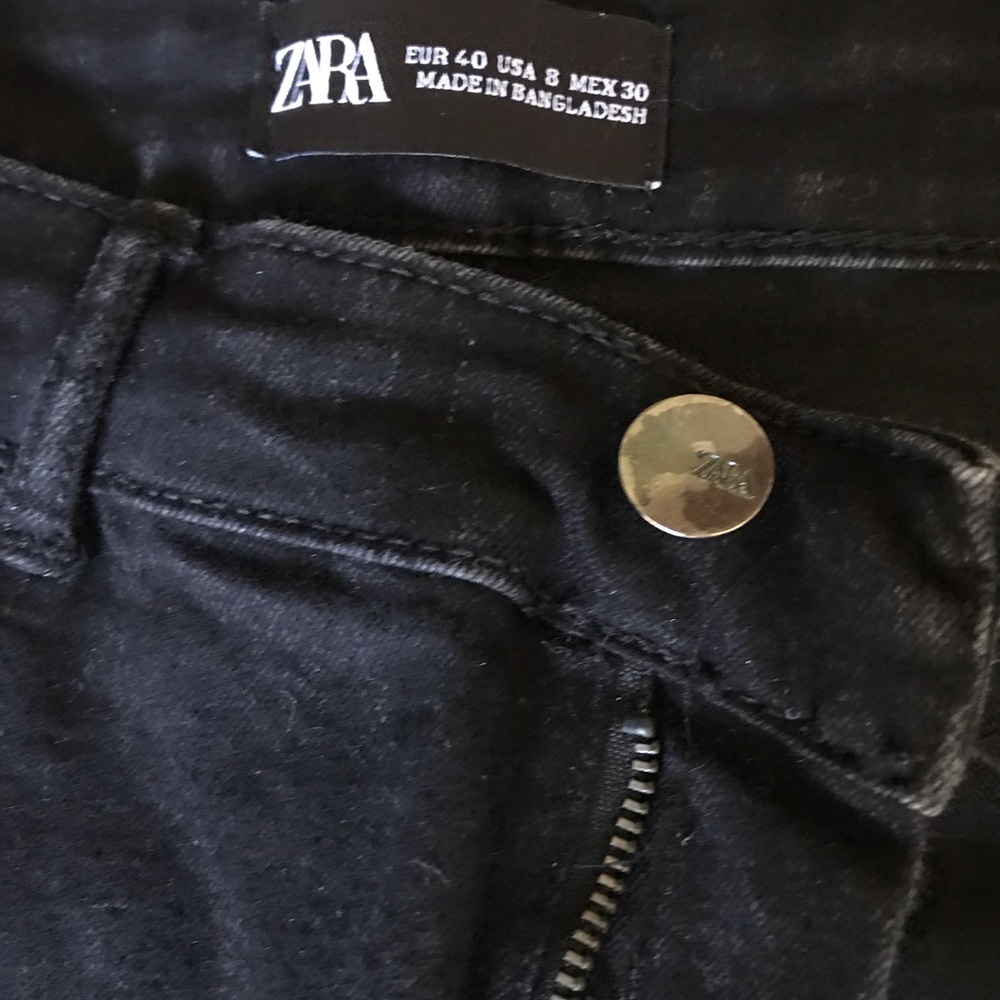 Zara Skinny Ankle Jeans with distressing